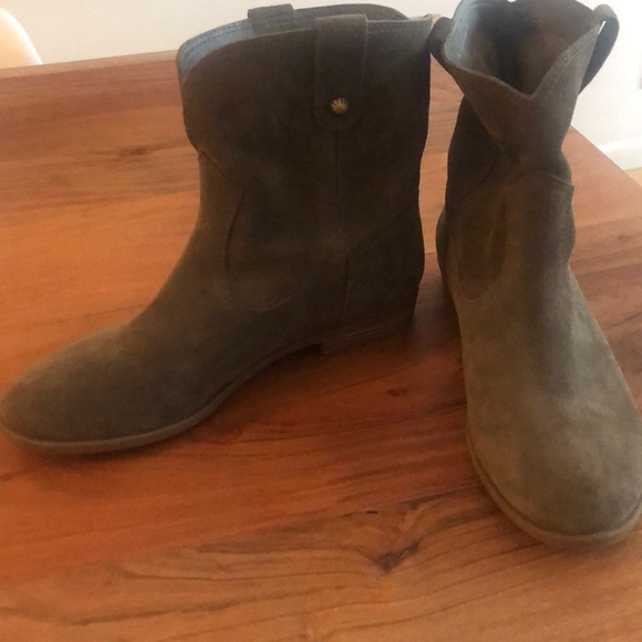 NWOT leather boots - Picture 1 of 3